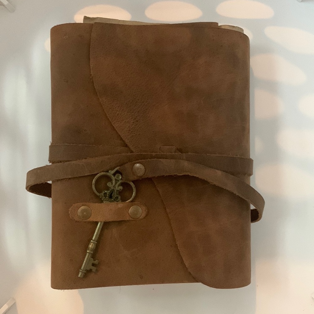 VINTAGE LEATHER JOURNAL DECKLE EDGE PAPER